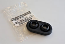 Load image into Gallery viewer, Genuine GQ firewall heater pipe grommet
